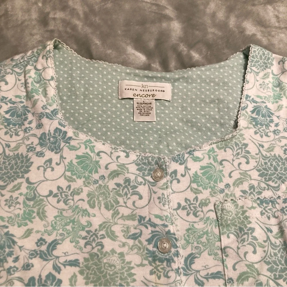 NWOT Vintage Karen Neuburger Pajama Top and Capri Set Size L